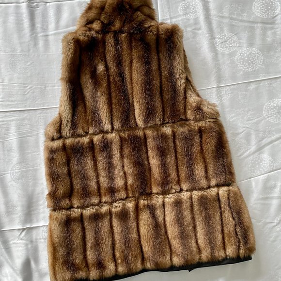 Vintage Zara Woman Faux Mink Fur Vest with Faux Leather Trim - Picture 2 of 15